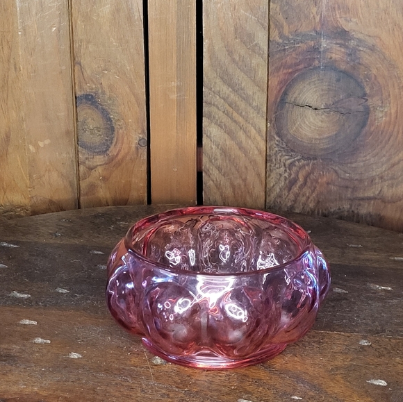 Elegant Pink Glass Bowl - Picture 12 of 12
